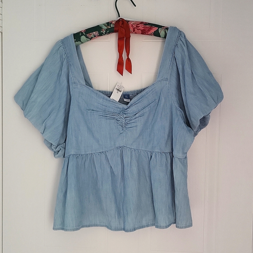 Jean a-line top NWT